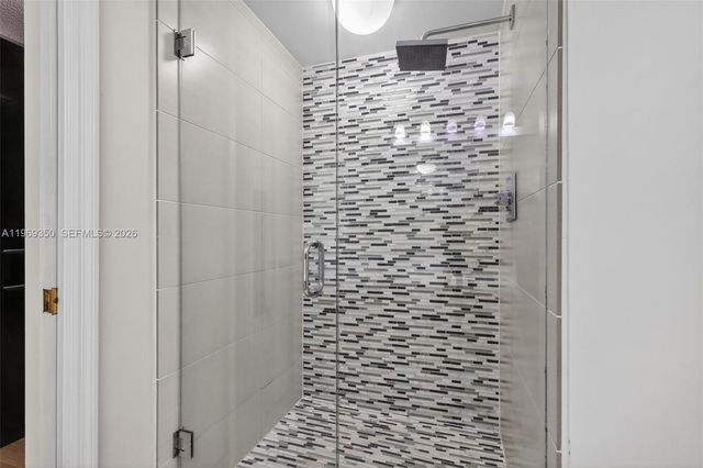 3610 Yacht Club Dr 414, Aventura, FL 33180