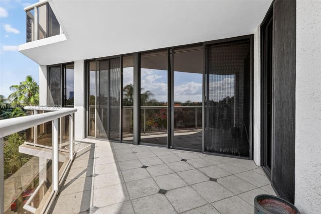 3610 Yacht Club Dr 414, Aventura, FL 33180