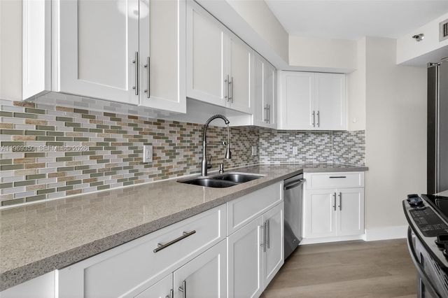 3610 Yacht Club Dr 414, Aventura, FL 33180