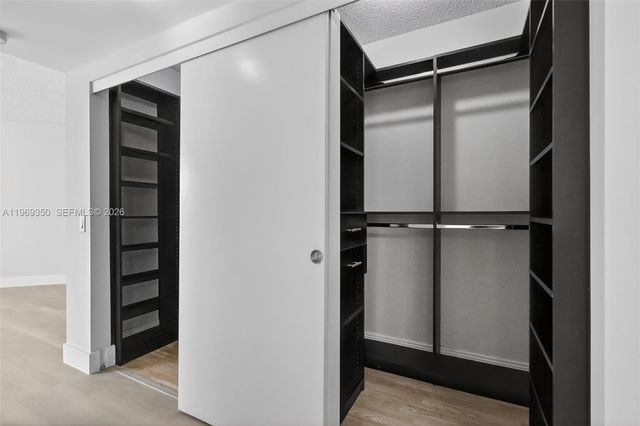 3610 Yacht Club Dr 414, Aventura, FL 33180