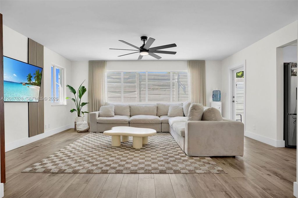 1301 Hollywood Boulevard, Hollywood, FL 33019