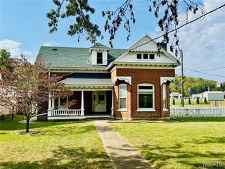 3331 Saint Marys Avenue, Hannibal, MO 63401