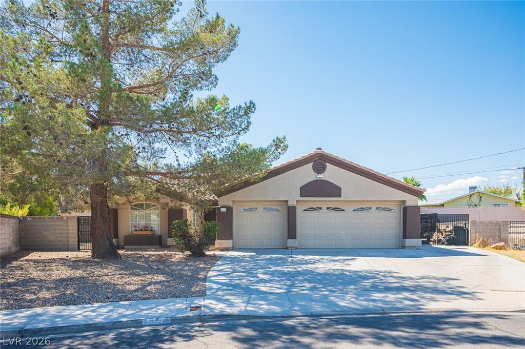 5717 Compton Drive, Las Vegas, NV 89108 — exterior