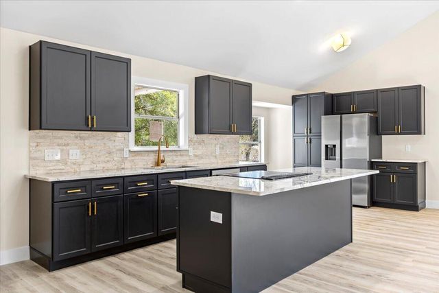 3111 Holley Point Road, Navarre, FL 32566