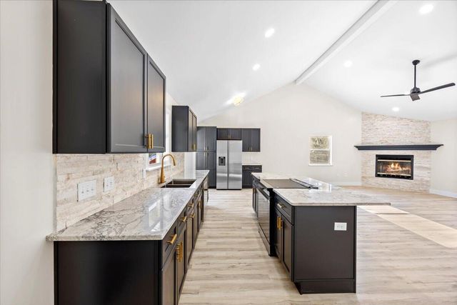 3111 Holley Point Road, Navarre, FL 32566