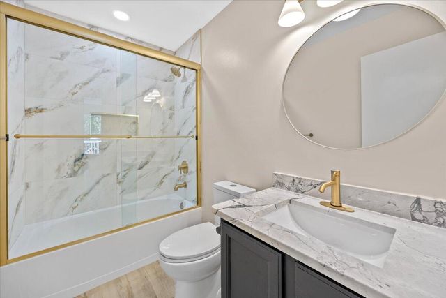 3111 Holley Point Road, Navarre, FL 32566