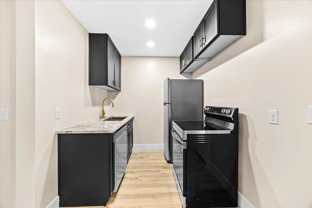 3111 Holley Point Road, Navarre, FL 32566