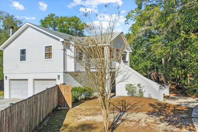 3111 Holley Point Road, Navarre, FL 32566