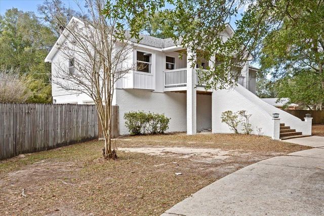 3111 Holley Point Road, Navarre, FL 32566