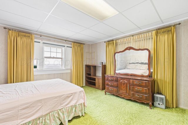 302 S 6th Street, Clarendon, TX 79226