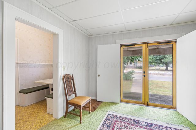 302 S 6th Street, Clarendon, TX 79226