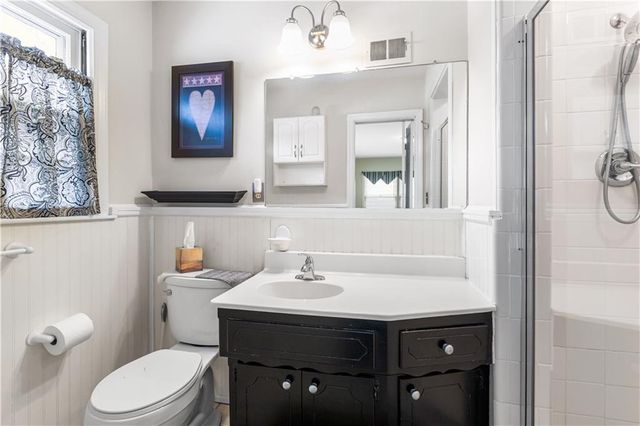 3913 W 57th Terrace, Fairway, KS 66205