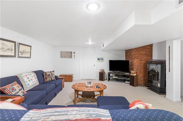 3913 W 57th Terrace, Fairway, KS 66205