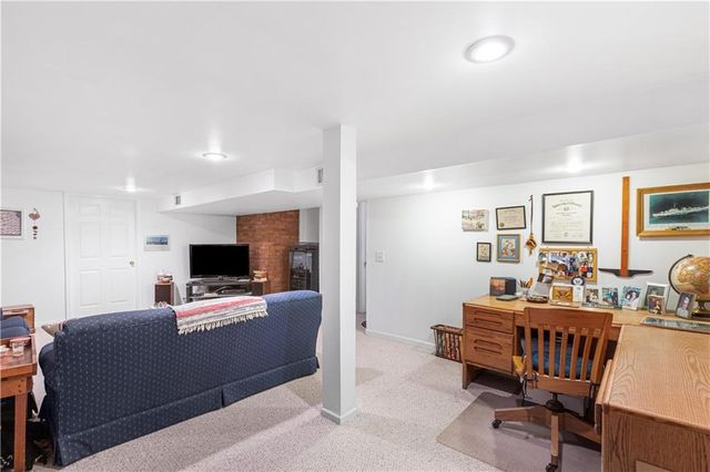 3913 W 57th Terrace, Fairway, KS 66205