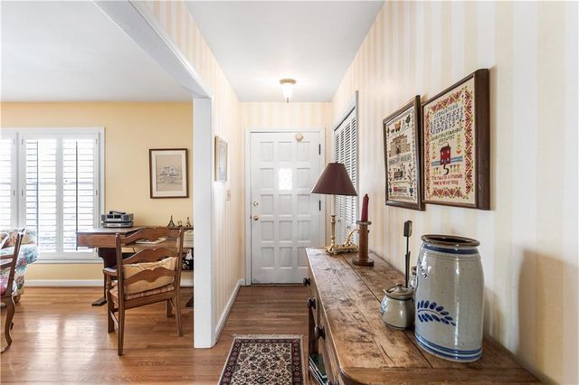 3913 W 57th Terrace, Fairway, KS 66205