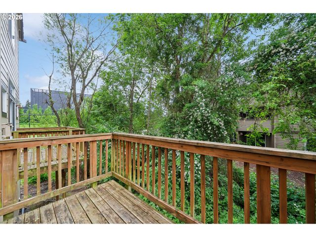 775 Sw DILLAN Dr, Beaverton, OR 97006