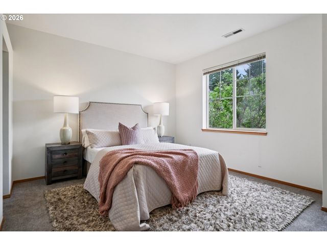775 Sw DILLAN Dr, Beaverton, OR 97006