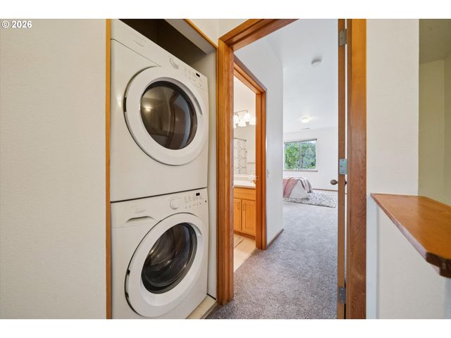 775 Sw DILLAN Dr, Beaverton, OR 97006