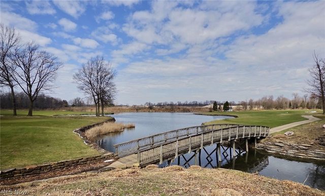 441 W Glengary Circle, Highland Heights, OH 44143