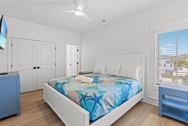 1211 N Waccamaw Dr., Murrells Inlet, SC 29576