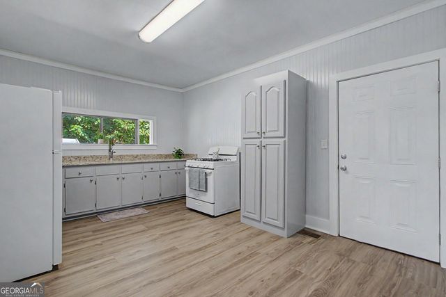 102 Sprayberry Road, Newnan, GA 30263