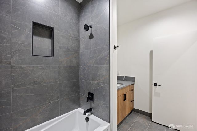 501 S Sand Dune Road, Moses Lake, WA 98837