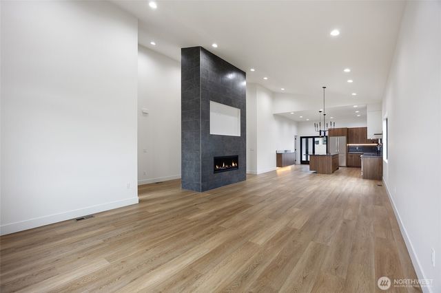 501 S Sand Dune Road, Moses Lake, WA 98837