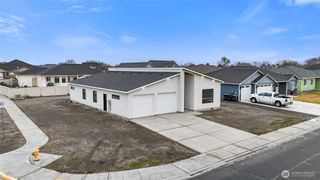 501 S Sand Dune Road, Moses Lake, WA 98837