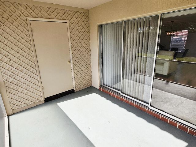 835 Salem Lane, Greenacres, FL 33467