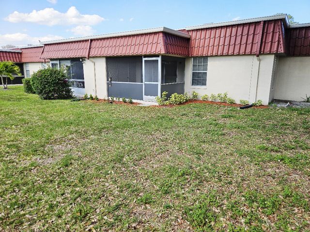 835 Salem Lane, Greenacres, FL 33467