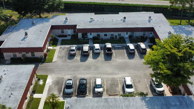 835 Salem Lane, Greenacres, FL 33467