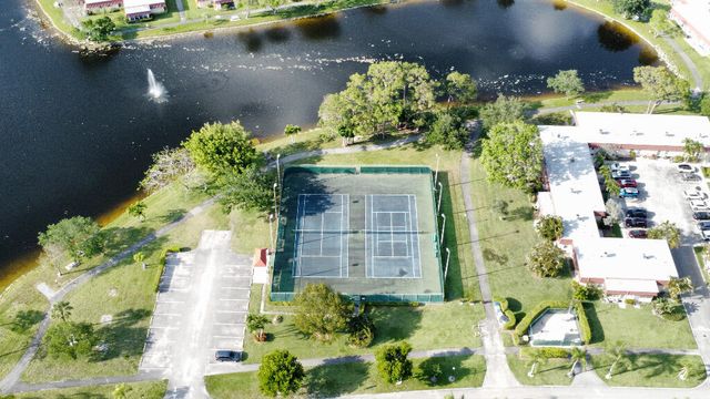 835 Salem Lane, Greenacres, FL 33467