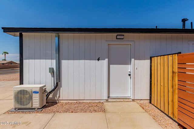 1932 E CARVER Drive 2, Phoenix, AZ 85040