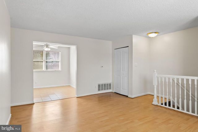 125 EAVES MILL RD, Medford, NJ 08055