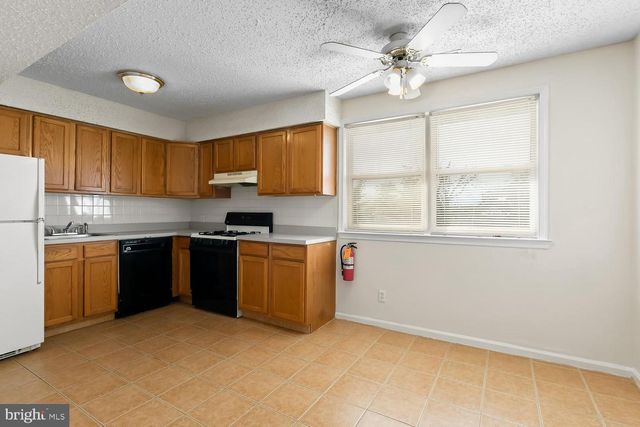 125 EAVES MILL RD, Medford, NJ 08055