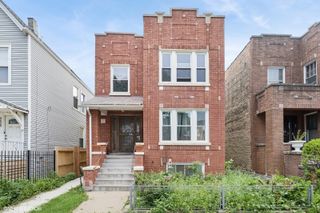 3633 W Oakdale Avenue, Chicago, IL 60618