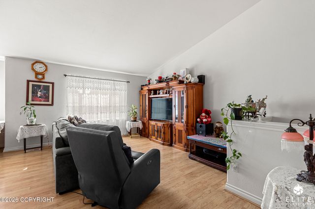 2977 Summer Wind Court 141, Anchorage, AK 99507