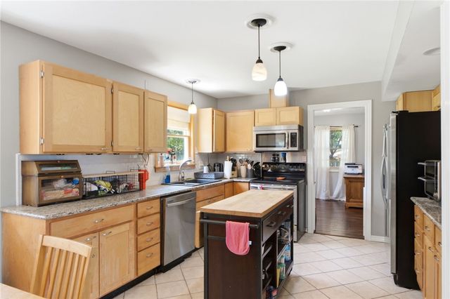 3091 Shakertown Road, Beavercreek, OH 45434
