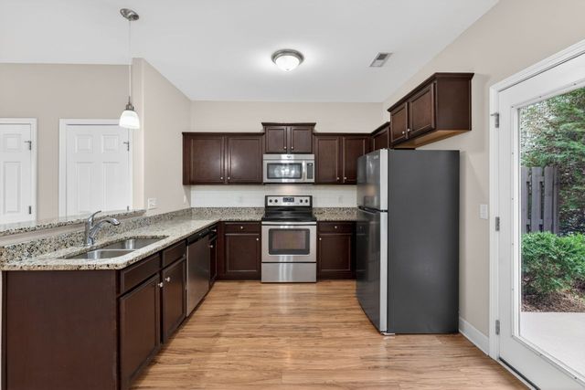 2003 Pinecrest Dr, Nashville, TN 37211