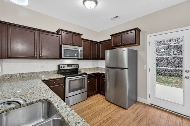 2003 Pinecrest Dr, Nashville, TN 37211