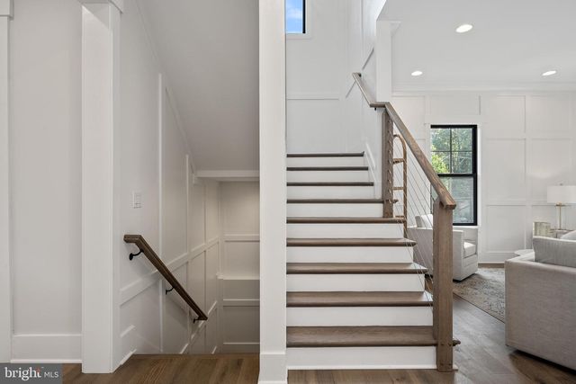 8642 MCHENRY ST, Vienna, VA 22180