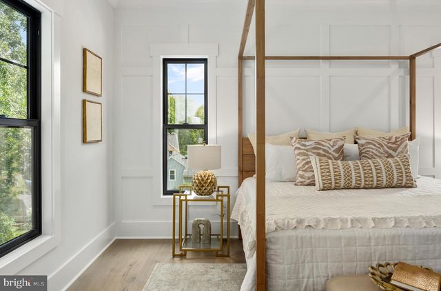 8642 MCHENRY ST, Vienna, VA 22180