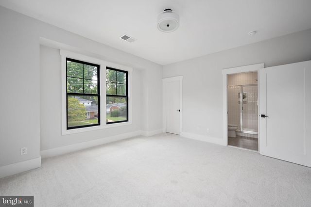 8642 MCHENRY ST, Vienna, VA 22180