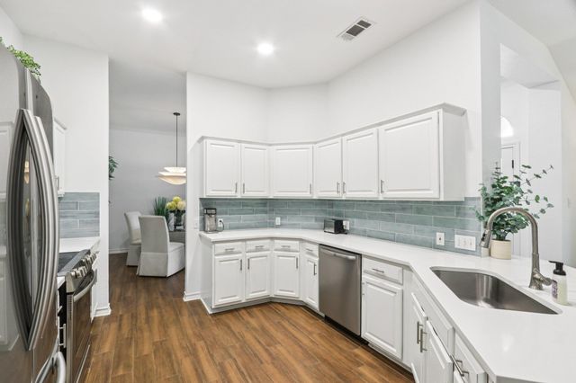 201 Sailmaster ST, Lakeway, TX 78734