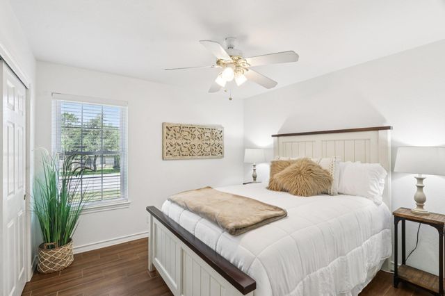 201 Sailmaster ST, Lakeway, TX 78734