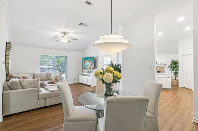 201 Sailmaster ST, Lakeway, TX 78734