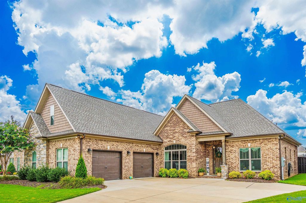 17643 Maree Drive, Athens, AL 35613