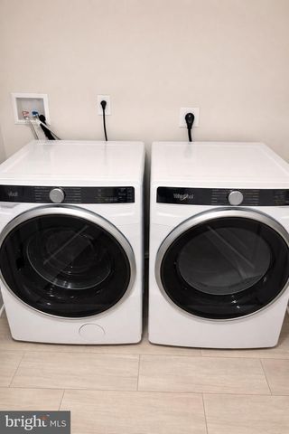 735 PLATINUM DR, Phoenixville, PA 19460