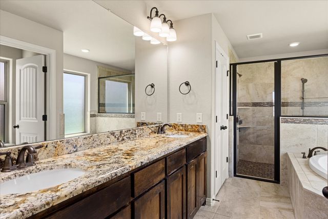 3210 Mccoy Lane, Granbury, TX 76049