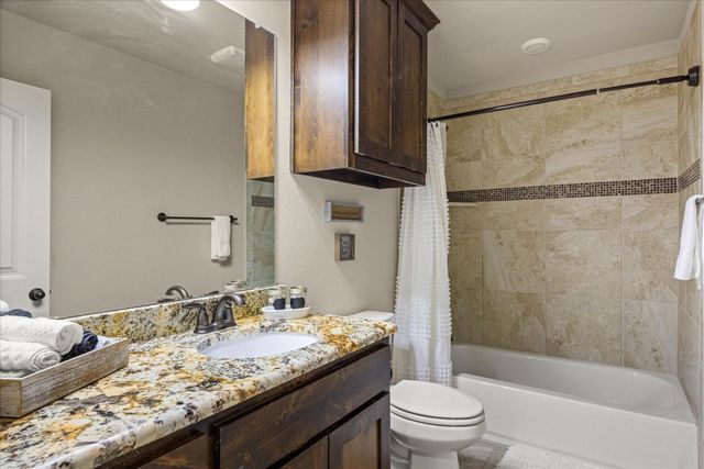3210 Mccoy Lane, Granbury, TX 76049